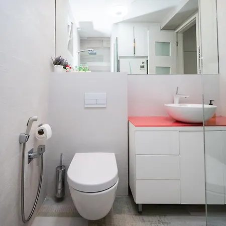 Modern In The Center Apartamento